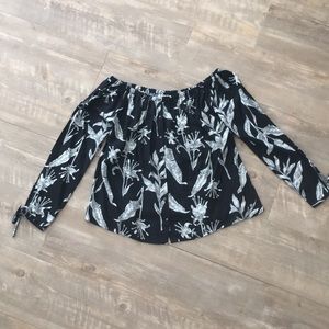 Floral Off-the-Shoulder shirt